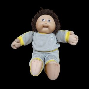 Vintage Cabbage Patch Doll 1985 with Gray and Yellow Outfit‎